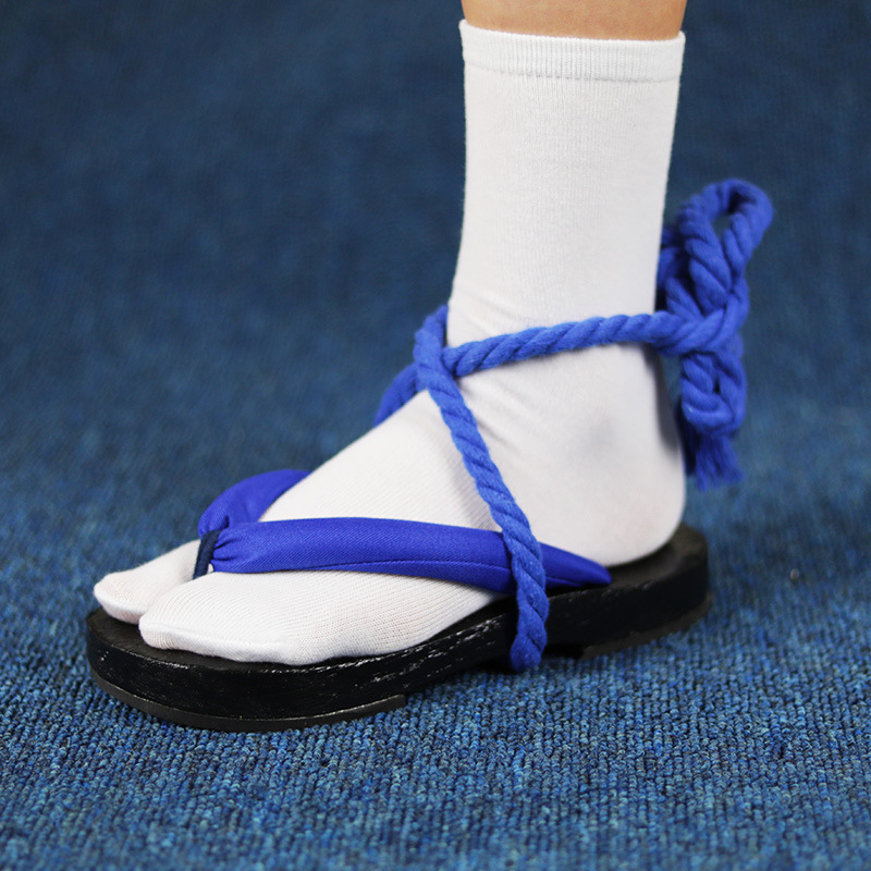 Сандалии Geta с синими ремешка – обзор и цена Geta Wooden Sandal